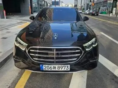 Mercedes-Benz E-Class · 2025 год