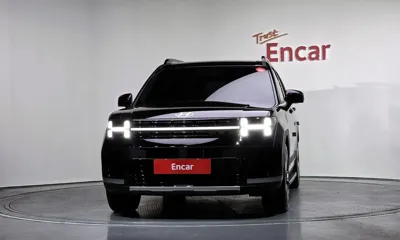 Hyundai Santafe 2025, 6894 км, за 27023.45 USD