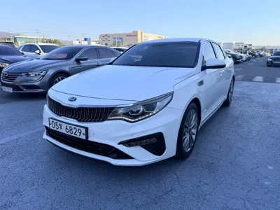 Kia K5 · 2019 год
