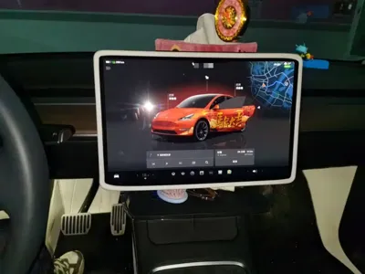 Tesla Model Y 2023, 48000 км, за 25304.71 USD