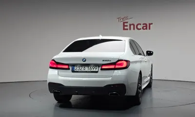 BMW 5-Series 2021, 72047 км, за 22311.93 USD