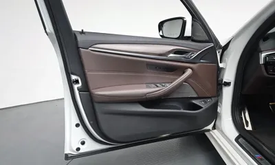 BMW 5-Series 2021, 72047 км, за 22311.93 USD - фото 24