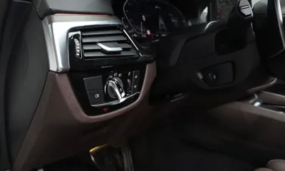 BMW 5-Series 2021, 72047 км, за 22311.93 USD - фото 27