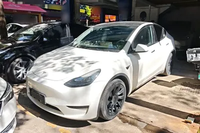 Tesla Model Y · 2022 год
