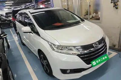 Honda Odyssey 2017, 51300 км, за 17532 USD - фото 12