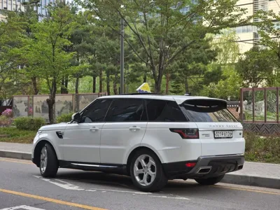 Land Rover Range Rover Sport 2019, 70000 км, за 32525.93 USD