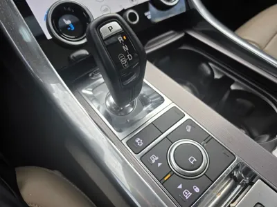 Land Rover Range Rover Sport 2019, 70000 км, за 32265.4 USD - фото 12