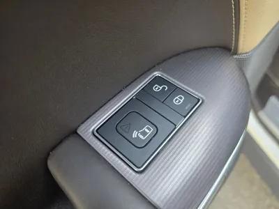 Land Rover Range Rover Sport 2019, 70000 км, за 32265.4 USD - фото 15