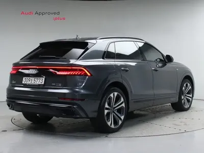 Audi Q8 2023, 13953 км, за 55374.62 USD