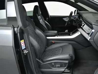 Audi Q8 2023, 13953 км, за 55374.62 USD - фото 10