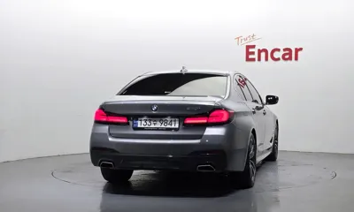 BMW 5-Series 2023, 44103 км, за 24720.29 USD