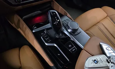 BMW 5-Series 2023, 44103 км, за 24720.29 USD - фото 9