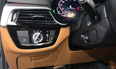 BMW 5-Series 2023, 44103 км, за 24720.29 USD - фото 29