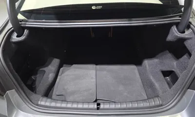 BMW 5-Series 2023, 44103 км, за 24720.29 USD - фото 31