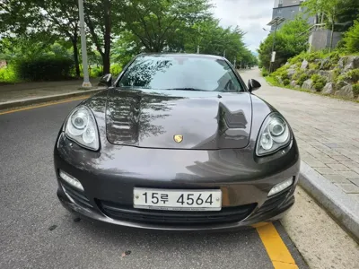Porsche Panamera 2011, 188000 км, за 8139.61 USD