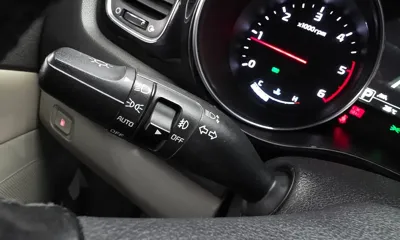 Kia Canival 2015, 148518 км, за 5798.05 USD - фото 16