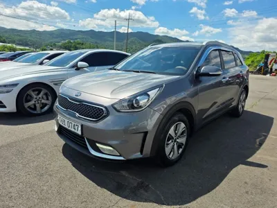 Kia Niro 2017, 76650 км, за 8993.04 USD