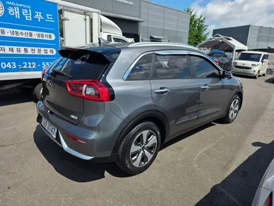 Kia Niro 2017, 76650 км, за 8993.04 USD
