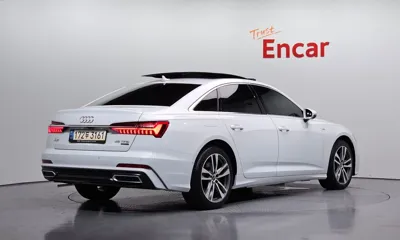 Audi A6 2021, 135771 км, за 16604.8 USD