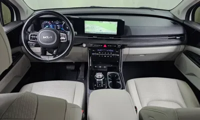 Kia Canival 2023, 39818 км, за 18741.71 USD - фото 7