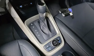 Hyundai Venue 2023, 9326 км, за 16482.09 USD - фото 9