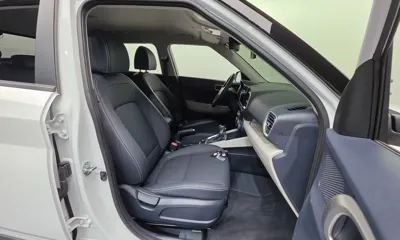Hyundai Venue 2023, 9326 км, за 16482.09 USD - фото 10