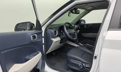 Hyundai Venue 2023, 9326 км, за 16482.09 USD - фото 11