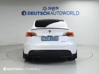 Tesla Model Y 2021, 139603 км, за 23959.56 USD