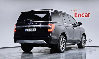 Ford Expedition 2021, 83633 км, за 25272.42 USD