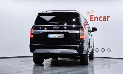 Ford Expedition 2021, 83633 км, за 25272.42 USD