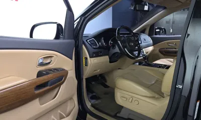Kia Canival 2016, 113602 км, за 9881.03 USD - фото 10