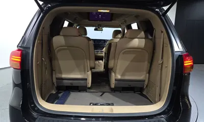 Kia Canival 2016, 113602 км, за 9881.03 USD - фото 20