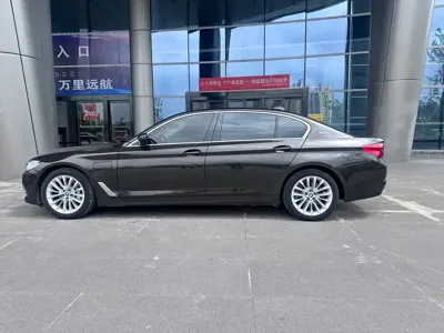 BMW 5 Series New Energy 2019, 129800 км, за 15449.97 USD