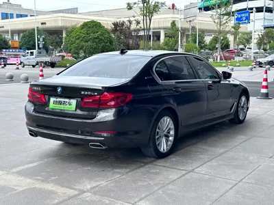 BMW 5 Series New Energy 2019, 129800 км, за 15449.97 USD