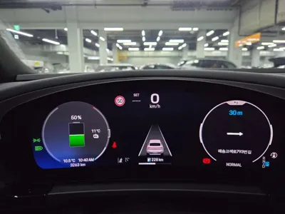 Porsche Macan 2025, 3340 км, за 71357.77 USD - фото 8