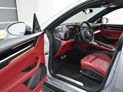 Porsche Macan 2025, 3340 км, за 71357.77 USD - фото 10