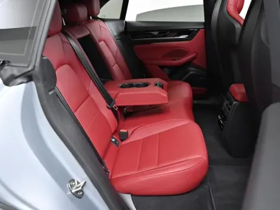 Porsche Macan 2025, 3340 км, за 71357.77 USD - фото 12