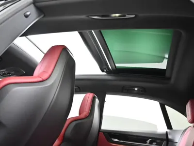 Porsche Macan 2025, 3340 км, за 71357.77 USD - фото 18