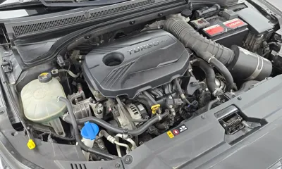 Hyundai Veloster 2018, 135959 км, за 5750.93 USD - фото 6