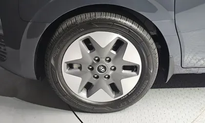 Hyundai Staria 2022, 60992 км, за 16836.76 USD