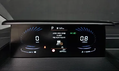Hyundai Staria 2022, 60992 км, за 16836.76 USD - фото 8