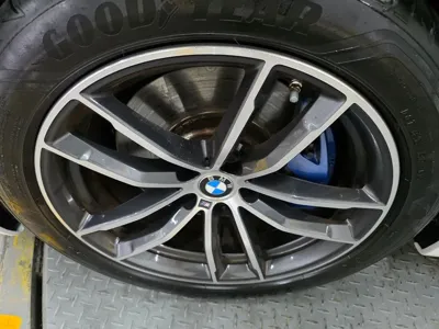 BMW 5-Series 2021, 39853 км, за 24777 USD