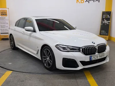 BMW 5-Series 2021, 39853 км, за 24777 USD - фото 11