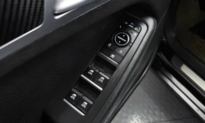 Hyundai Genesis 2016, 204404 км, за 5814.34 USD - фото 17
