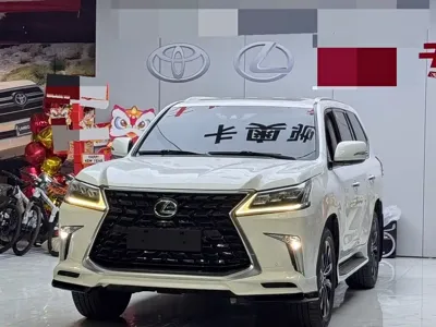 Lexus LX · 2016 год