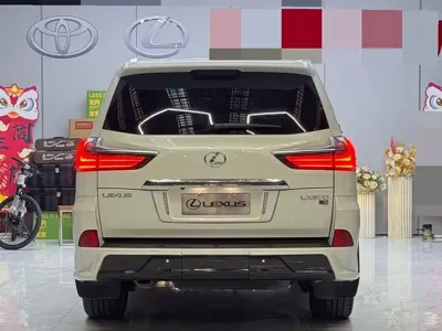 Lexus LX 2016, 140000 км, за 119442.43 USD - фото 8