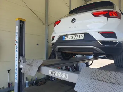 Volkswagen T-Roc 2021, 84862 км, за 13654.71 USD