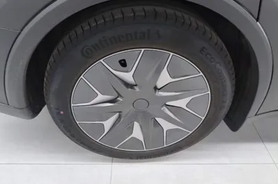 Tesla Model Y L 2025, 10300 км, за 47514 USD - фото 11
