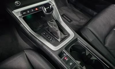 Audi Q3 2022, 35987 км, за 35775.24 USD - фото 9