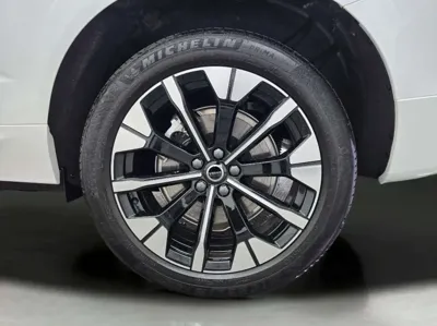 Volvo XC60 2026, 4719 км, за 49231.98 USD - фото 6